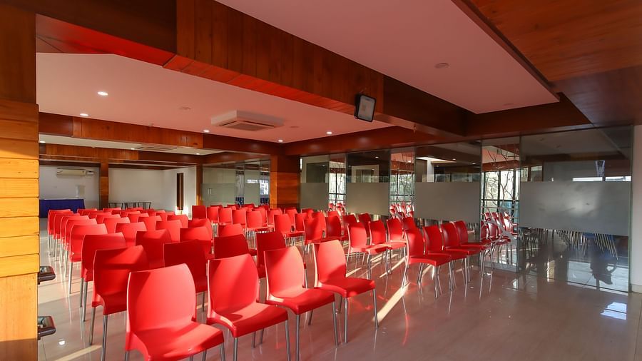 Banquet Hall | Icon Suites, Marathahalli | Marathahalli Hotel 4